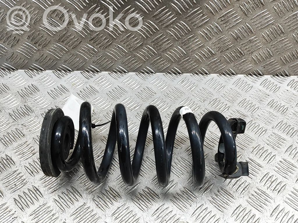 Skoda Enyaq iV Rear coil spring 
