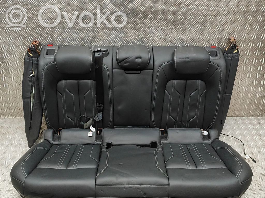 Takaistuin   4KE885502A,4KE885501A,4KE885283