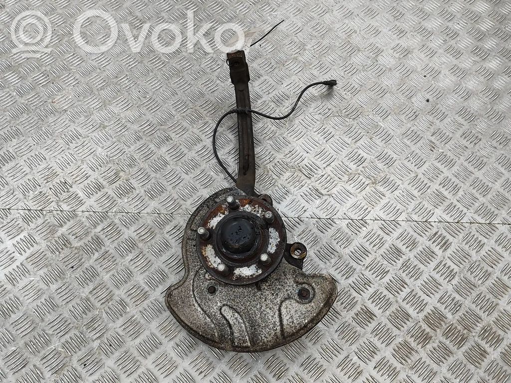 Cubo de rueda delantera   04782705AB