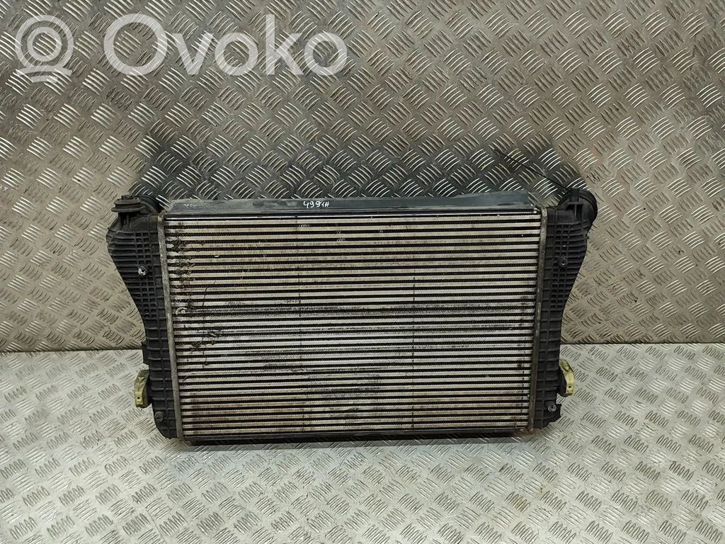 Volkswagen PASSAT B7 Radiador intercooler