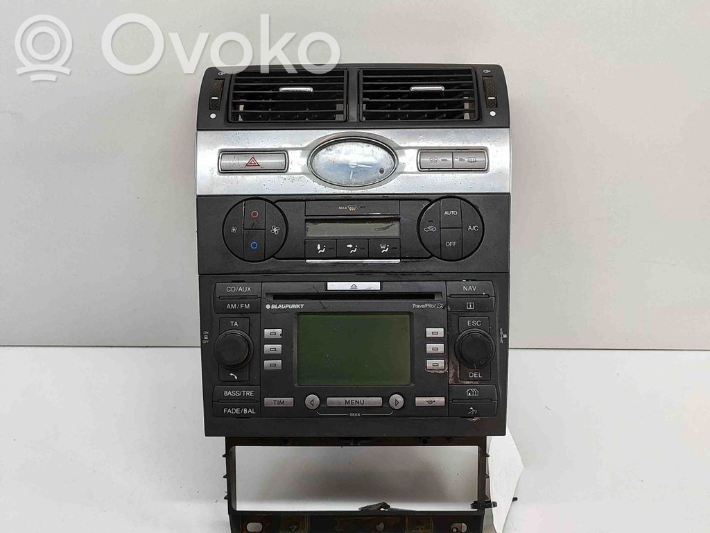 Panel / Radioodtwarzacz CD/DVD/GPS   7612300513,3S7T15000FC,4S7118522ADW,5S7T18K931BA