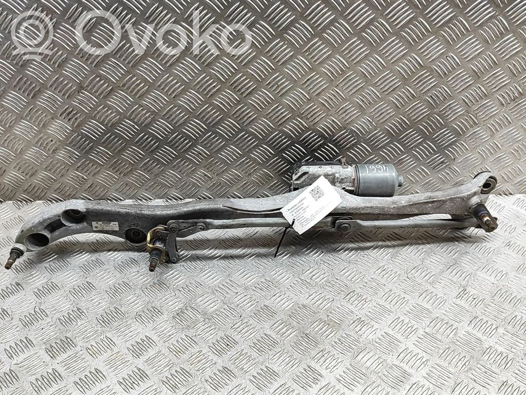 BMW 7 E65 E66 Etupyyhkimen vivusto ja moottori 