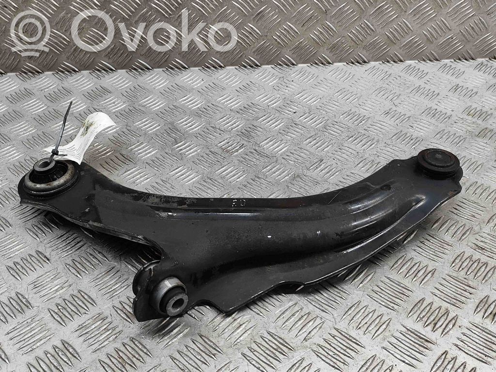 Renault Clio IV Basculă inferioară față
