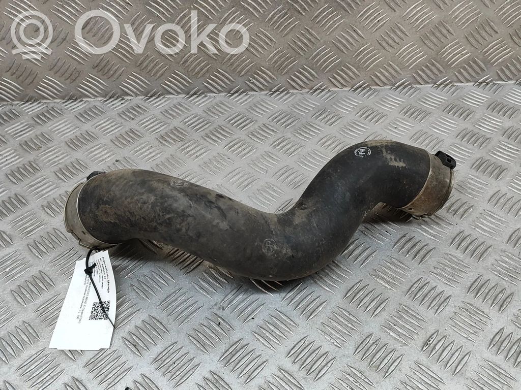 Mercedes-Benz E C207 W207 Furtun/conductă intercooler 