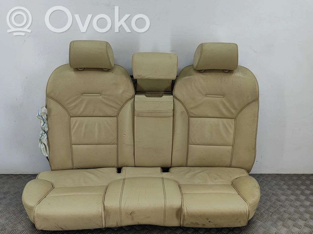 Заднее сиденье   4E0885707,4E0885375E