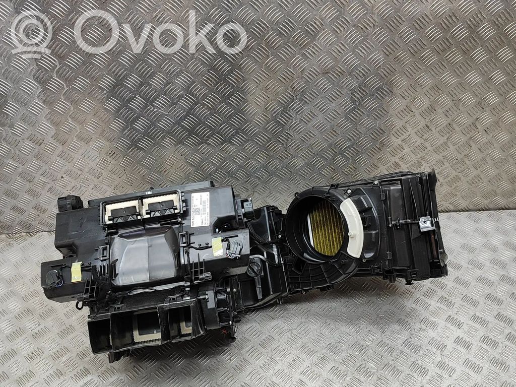 Interior heater climate box assembly   8W1820005BD