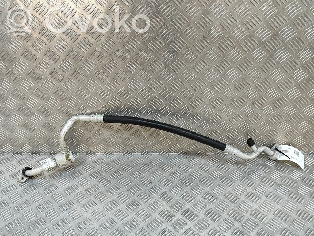 Ford Puma Ilmastointilaitteen putki (A/C) 