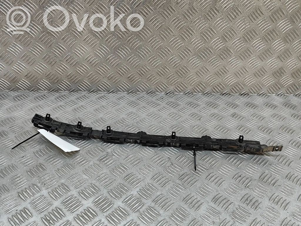 Tesla Model S Takapuskurin kannake 