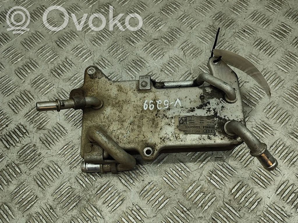 Audi Q7 4M Radiatore dell’olio del motore 