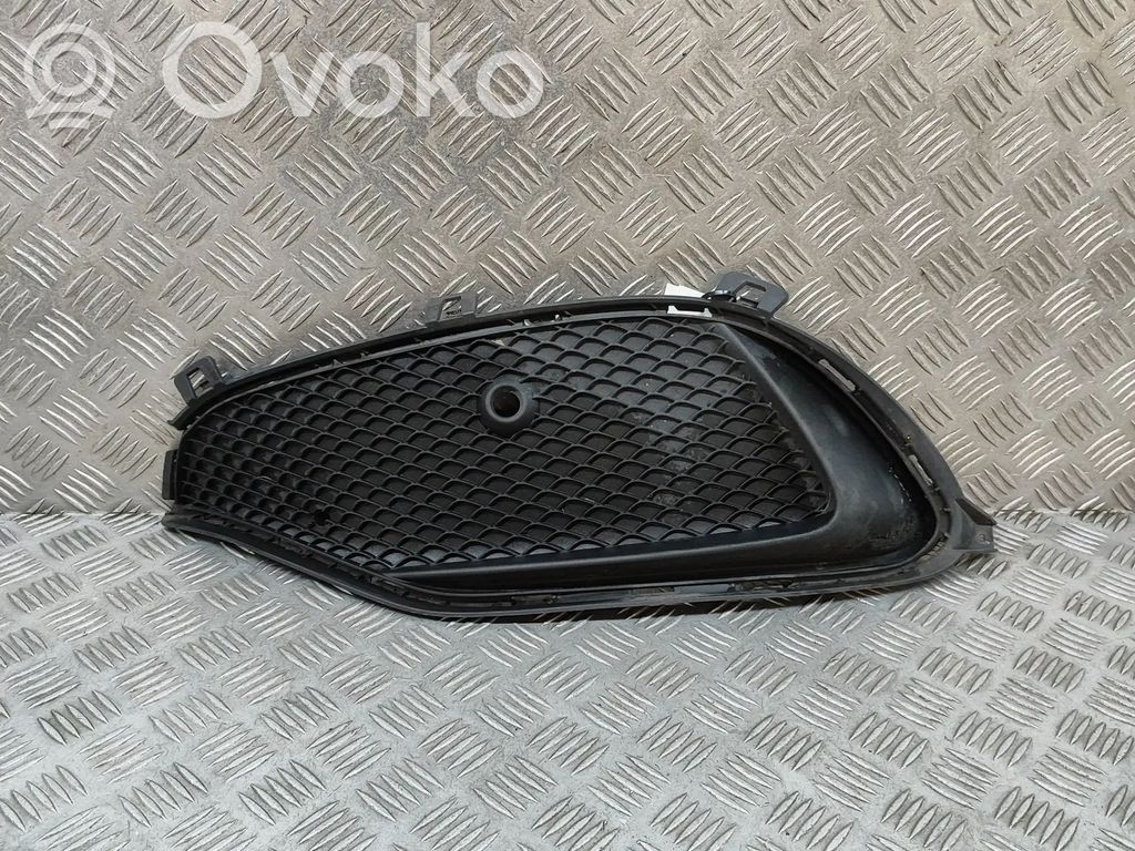 Mercedes-Benz CLA C117 X117 W117 Grilă față 