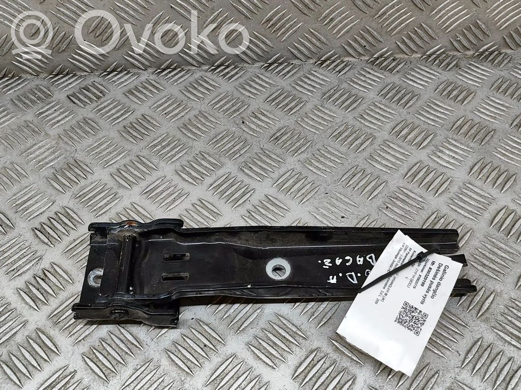 Jeep Wrangler Tailgate/trunk/boot hinge 