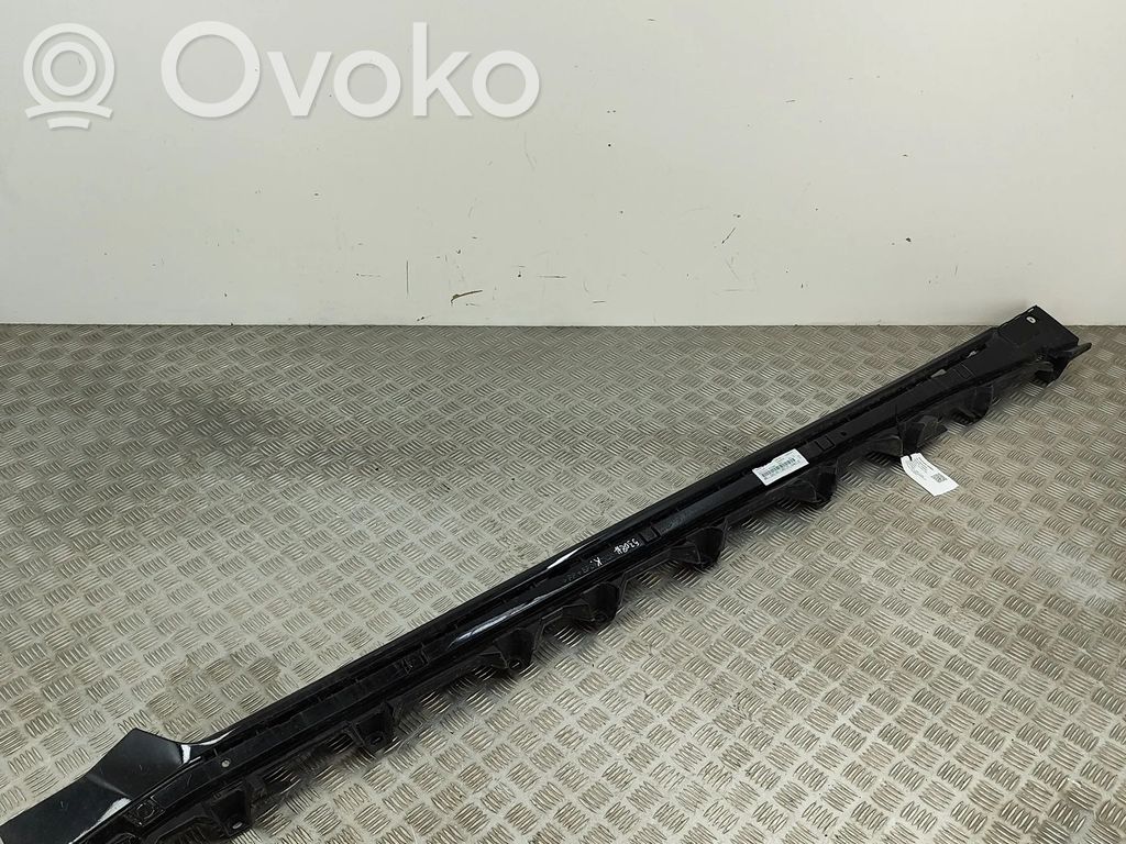 BMW i4 Sill/side skirt trim 
