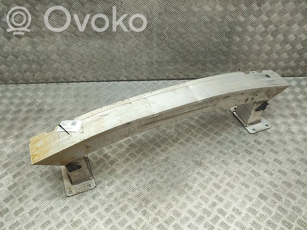 Audi Q8 Travesaño del parachoques delantero 