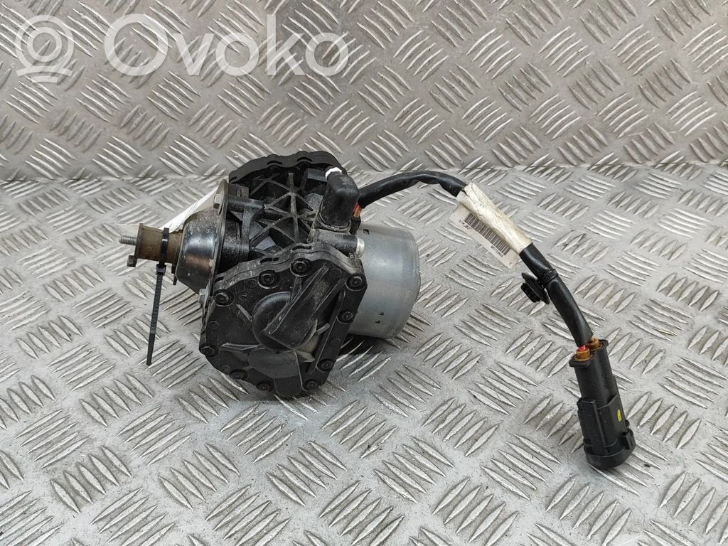 Opel Vivaro Alipainepumppu 