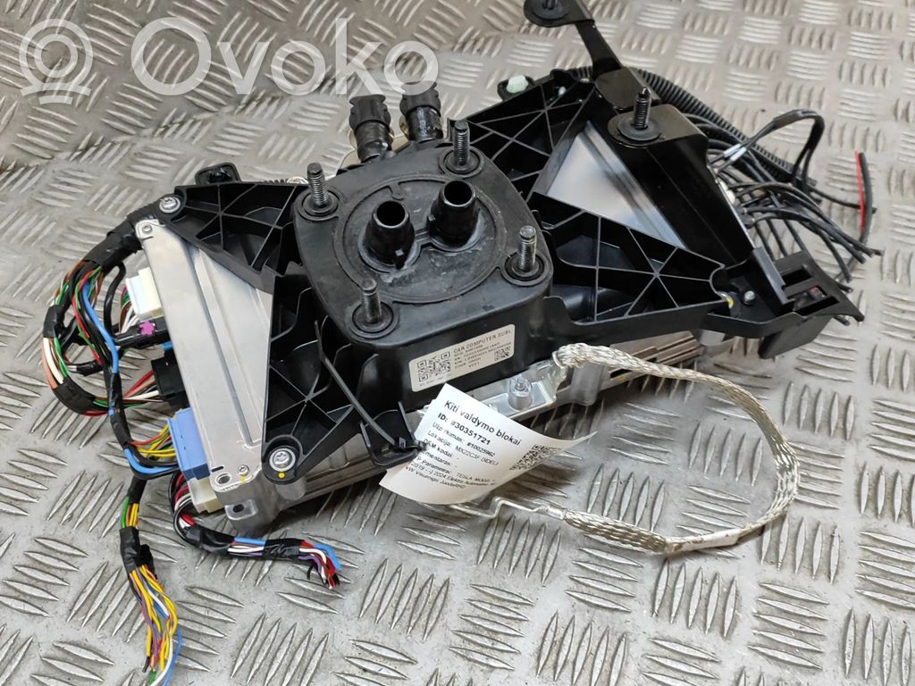 Tesla Model Y Engine control unit/module 