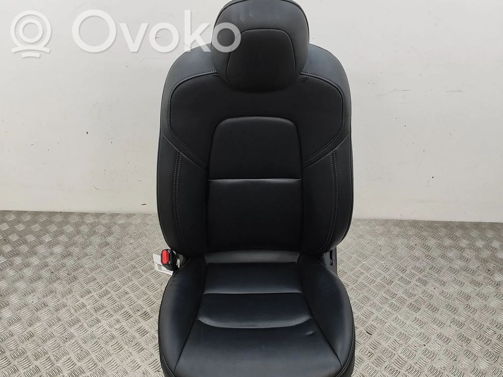 Tesla Model 3 Fotel przedni kierowcy 