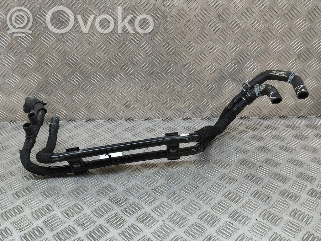 Audi Q8 Engine coolant pipe/hose 