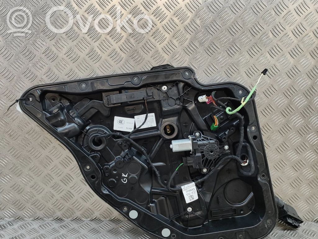 Mercedes-Benz E W213 Elektryczny podnośnik szyby drzwi tylnych 