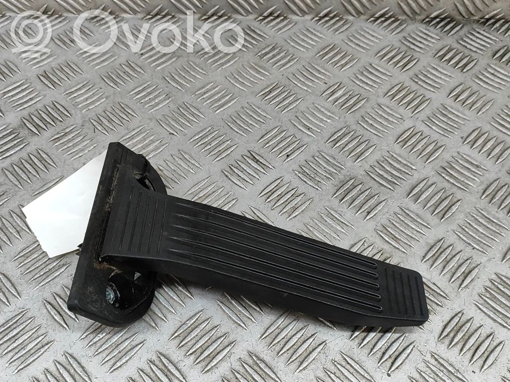 Toyota RAV 4 (XA50) Pedale dell’acceleratore