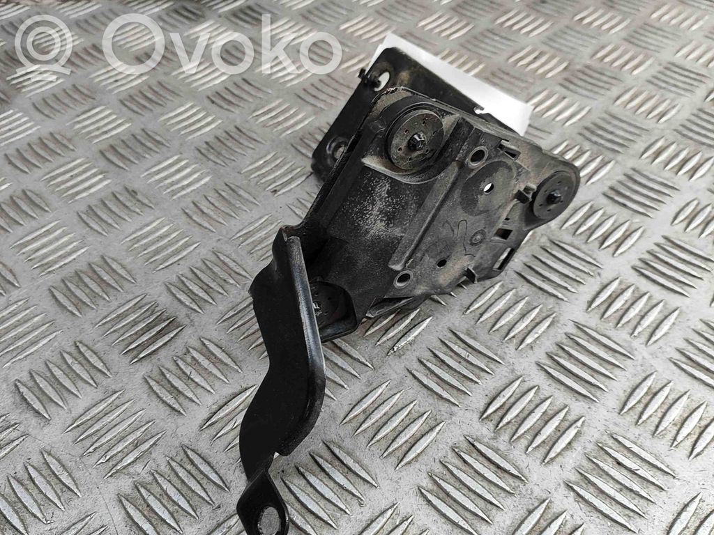 Volkswagen Golf VII Suport pompă ABS 