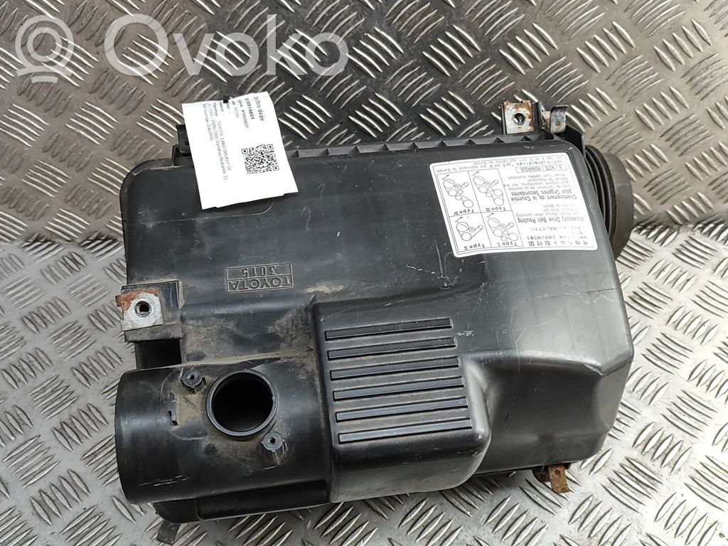 Toyota Land Cruiser (J120) Obudowa filtra powietrza 