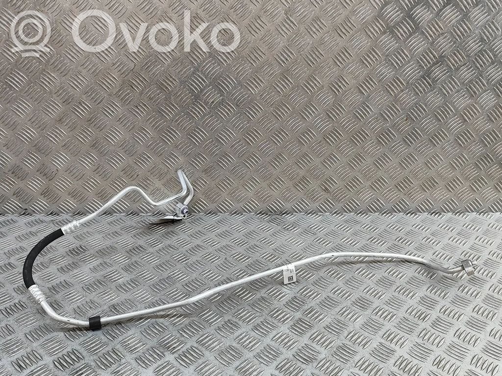 BMW X5 G05 Ilmastointilaitteen putki (A/C) 