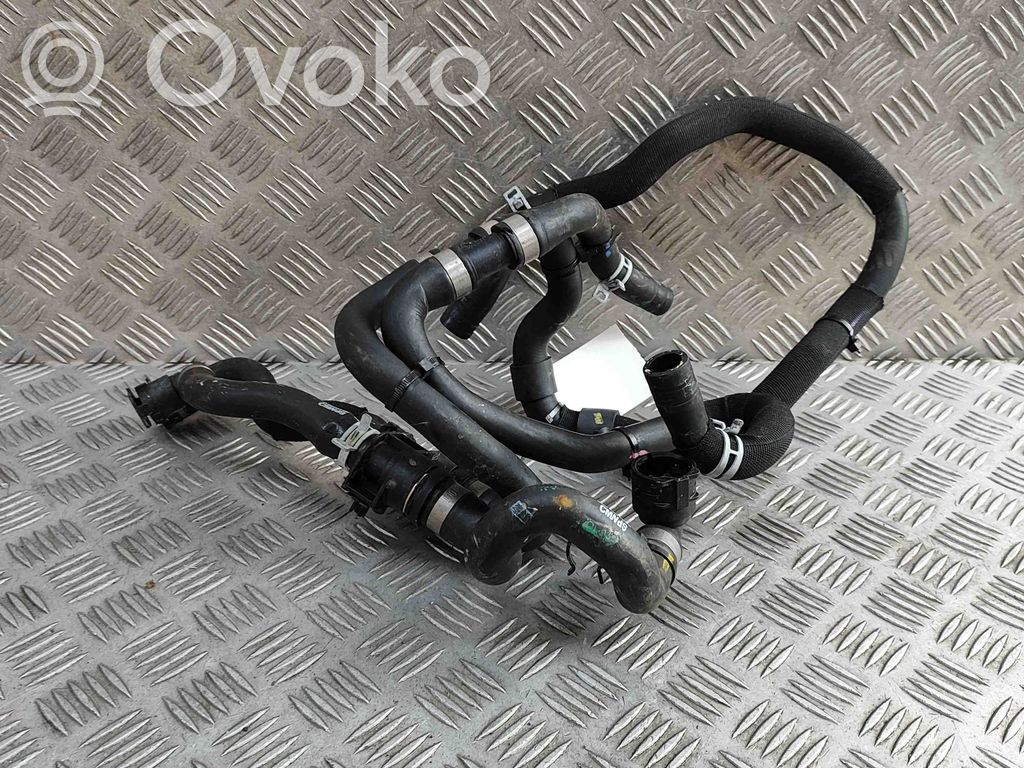 Volvo XC40 Przewód / Wąż chłodnicy 