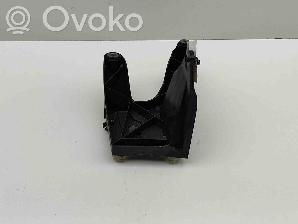 Skoda Enyaq iV Supporto pompa ABS 