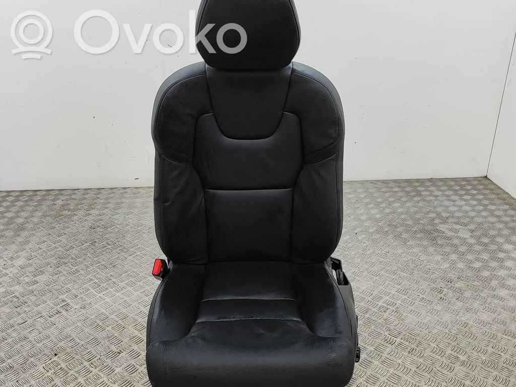 Volvo XC90 Fotel przedni kierowcy 
