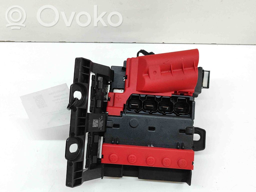 BMW 8 G14 Current control relay 