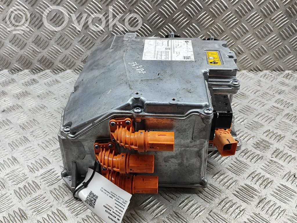 Inverteris (įtampos keitiklis)   22579110,5A5CA28