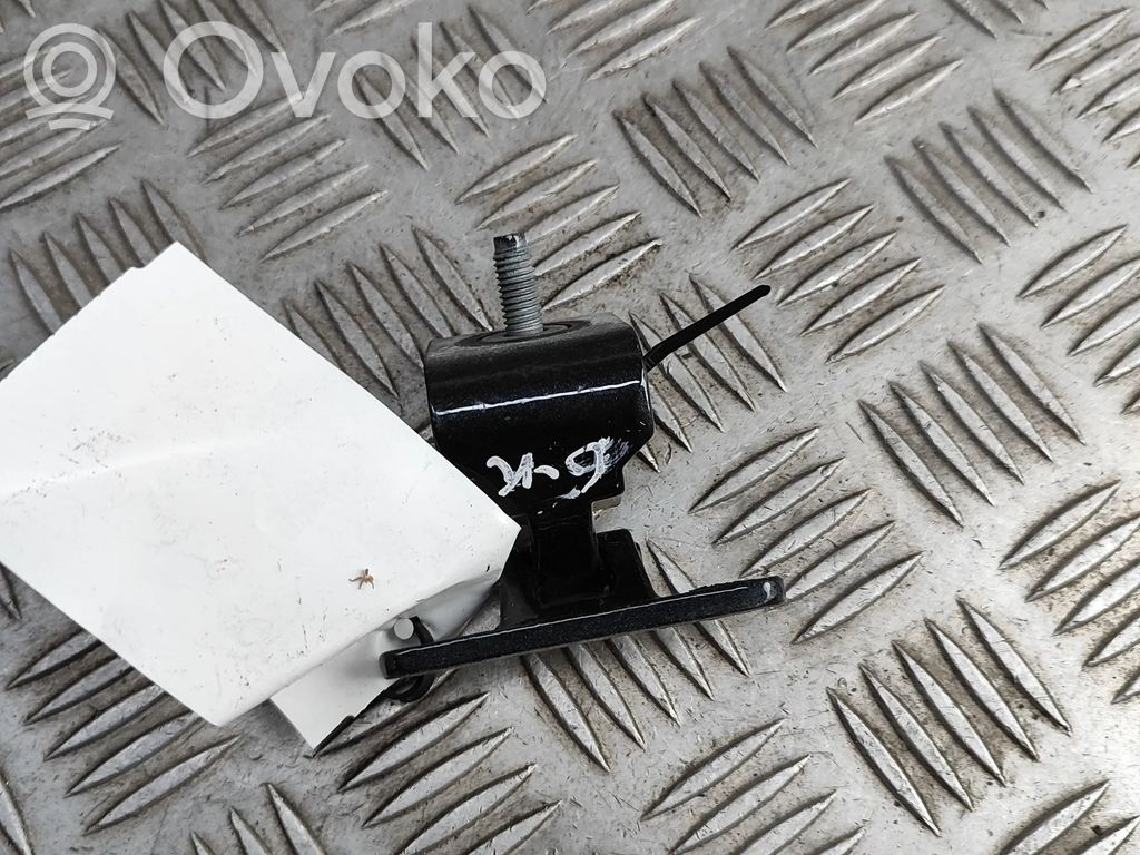 Tailgate/trunk/boot hinge   8U0827299