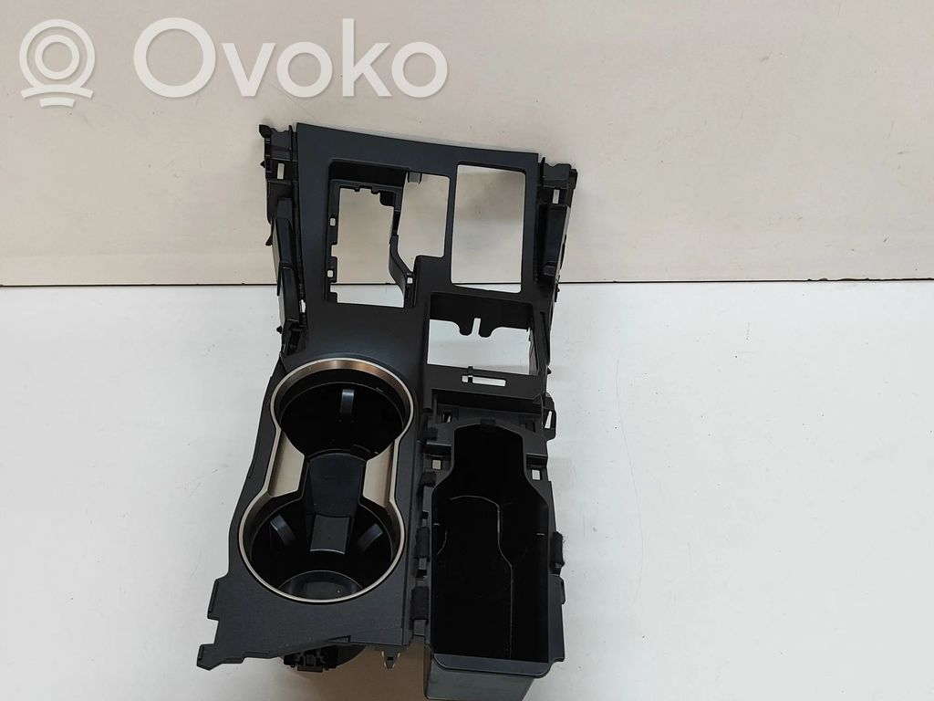 Lexus NX Otros elementos de la consola central (túnel) 