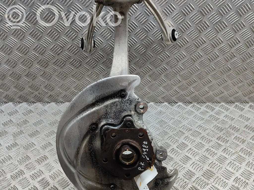 Audi A5 Priekinė stebulė 