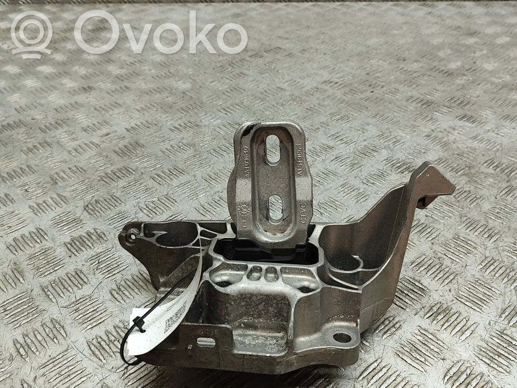 Engine mount bracket   9824312980
