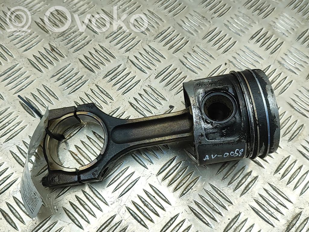 Piston   7810825,8473776