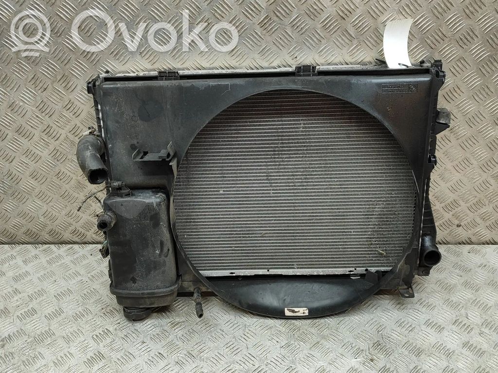BMW 7 E38 Coolant radiator 