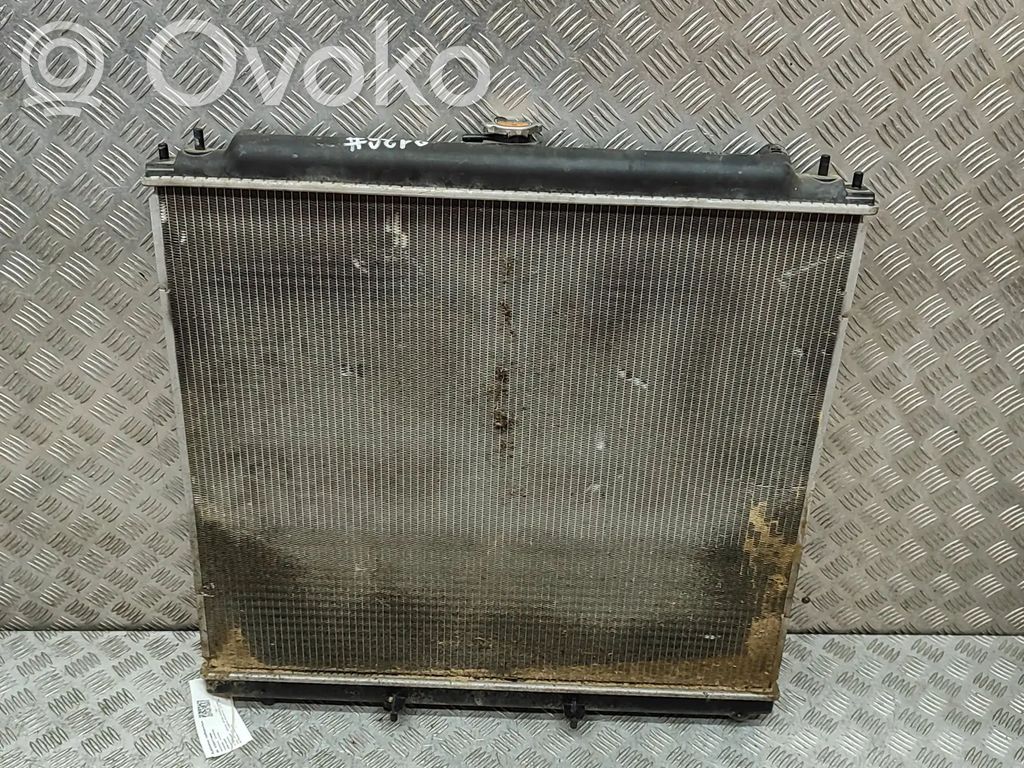 Nissan NP300 Radiator lichid răcire 