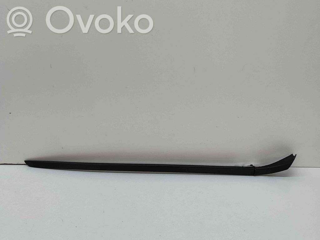 Windshield trim   4KE854328