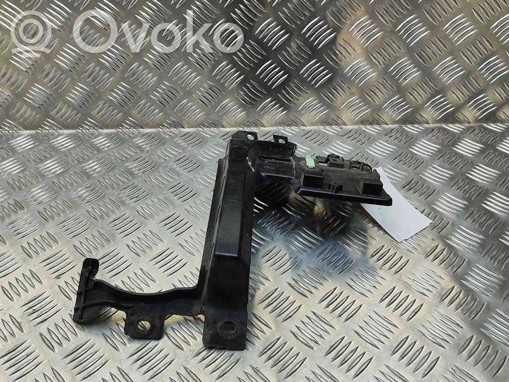 Land Rover Range Rover Evoque L538 Suport montare bară spate 