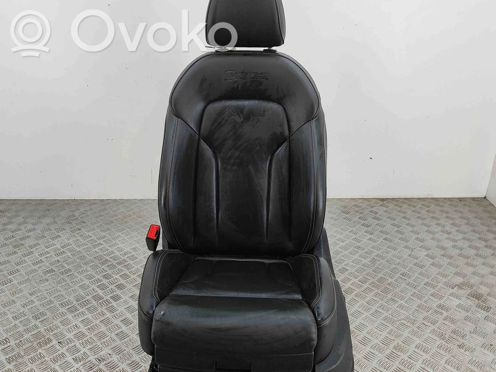 Fotel przedni kierowcy   5Q4881045B,5N0881157