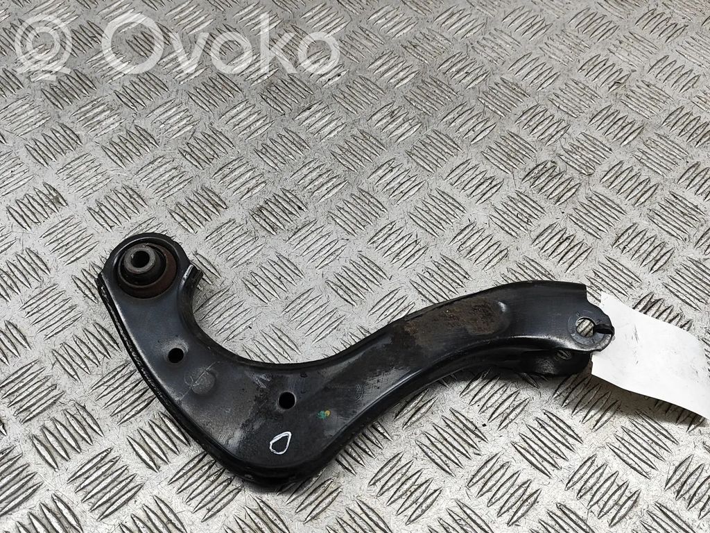 Toyota Corolla E210 E21 Galinė šakė 
