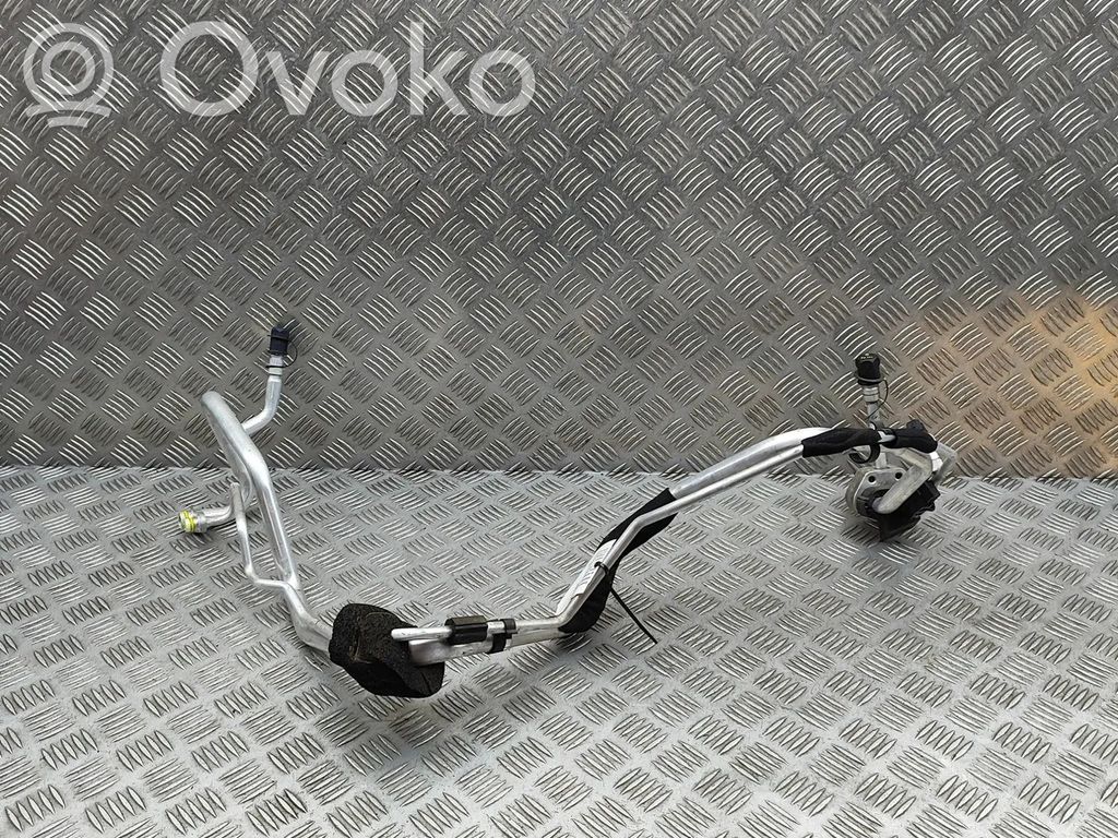 Volvo V70 Ilmastointilaitteen putki (A/C) 