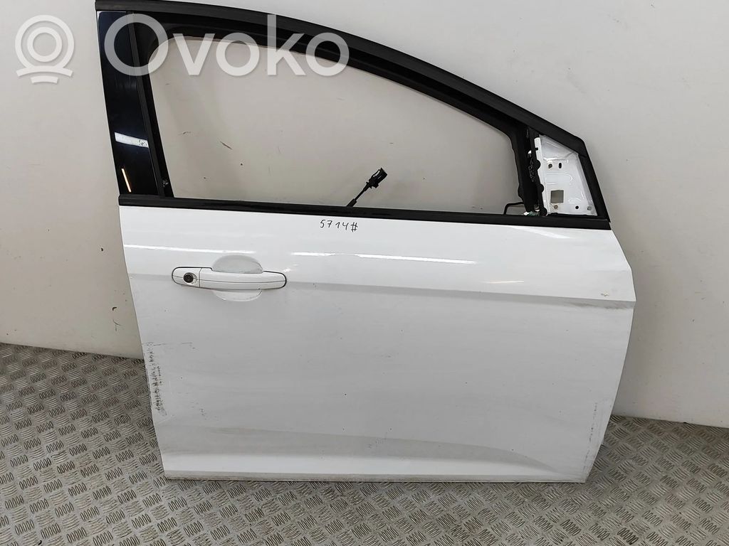 Ford Focus Дверь 
