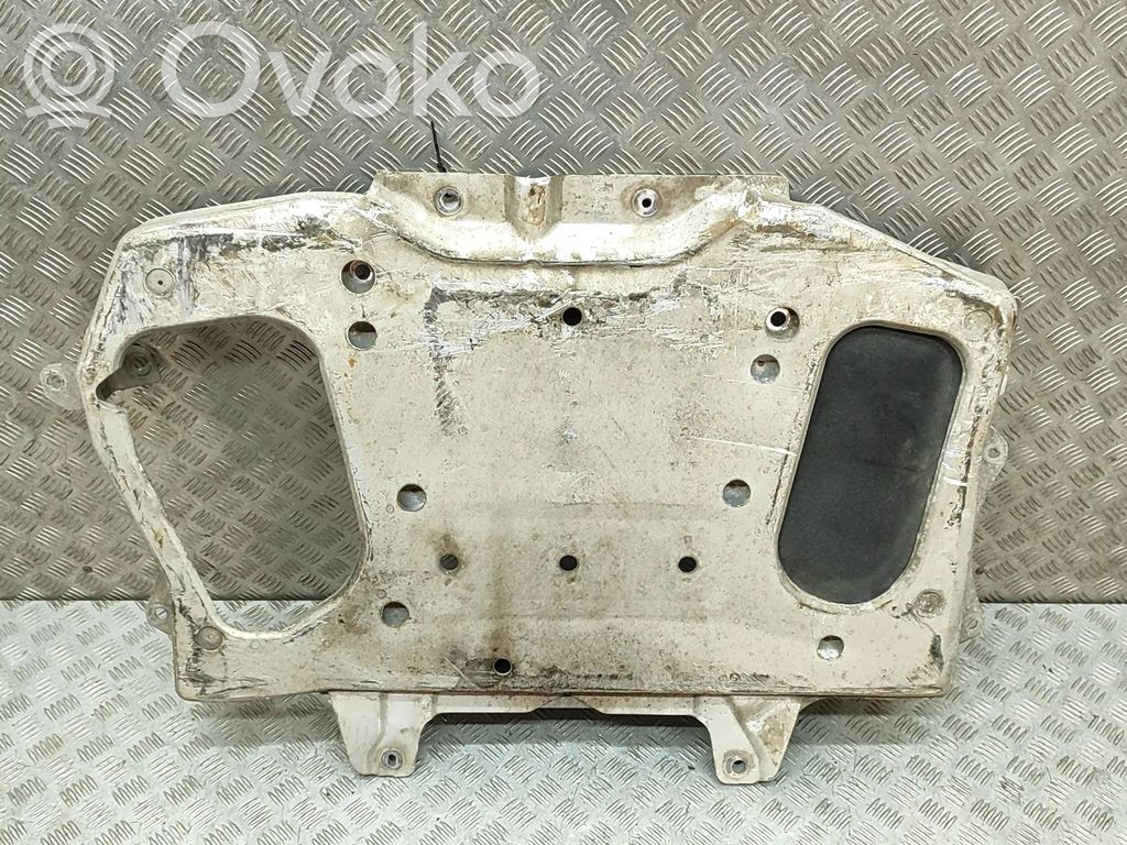 Land Rover Discovery 5 Engine splash shield/under tray 