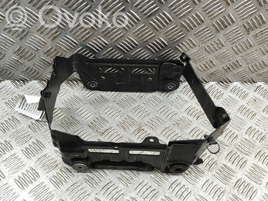 Inversor/convertidor de voltaje   8664096