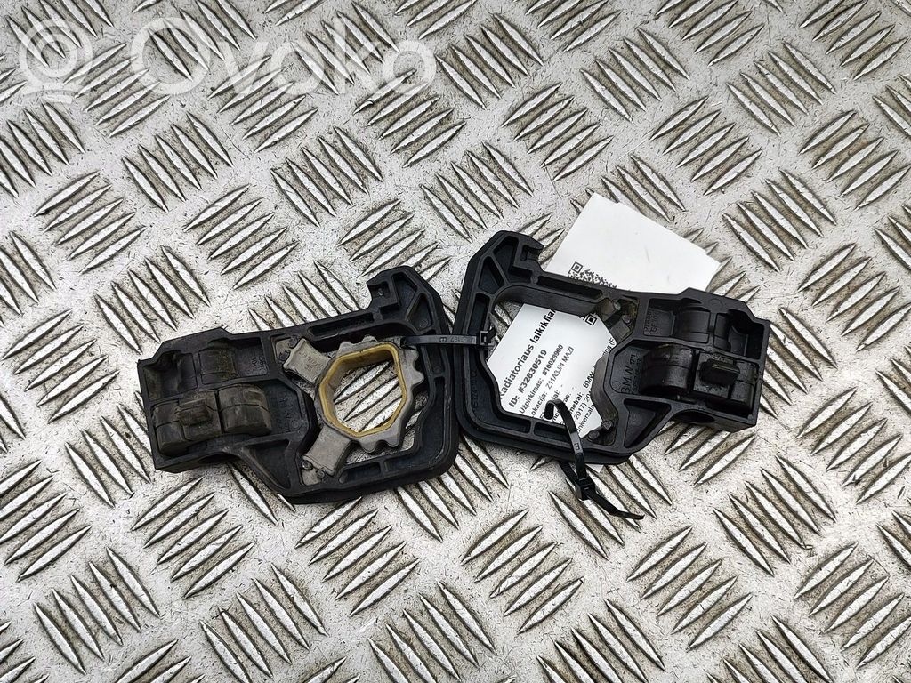 BMW 5 F10 F11 Staffa del pannello di supporto del radiatore 