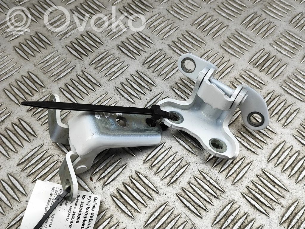 Toyota C-HR II Set di cerniere portiera posteriore