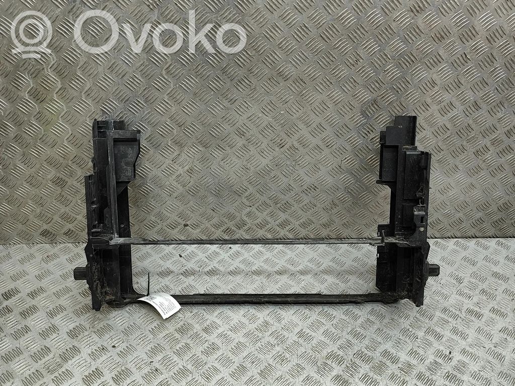 BMW 7 F01 F02 F03 F04 Support, fixation radiateur 