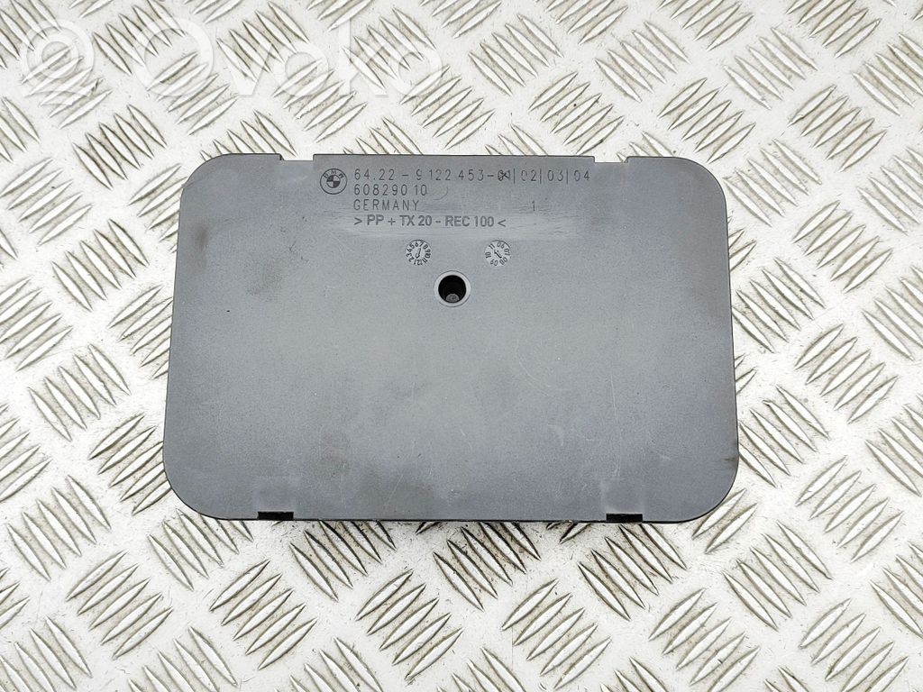 Válvula de presión del panel lateral trasero   9122453